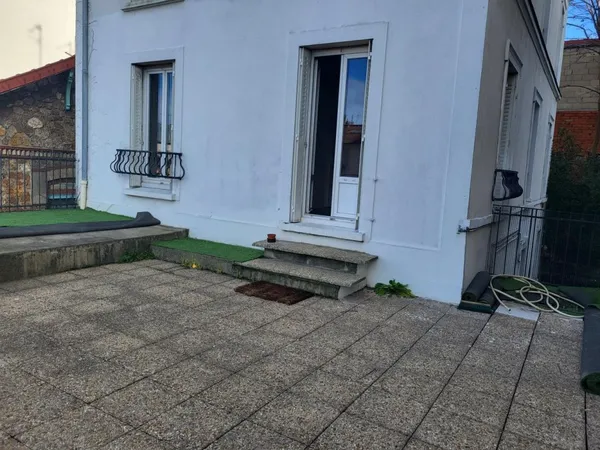ASNIERES LEHOT - GUILLEMIN - Spacieux 2 pièces avec terrass 