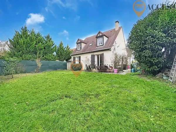GROSLAY - Maison de 100m2 sur 374m2 de terrain ! 