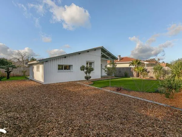Maison de plain-pied 4 pièces 81 m² 