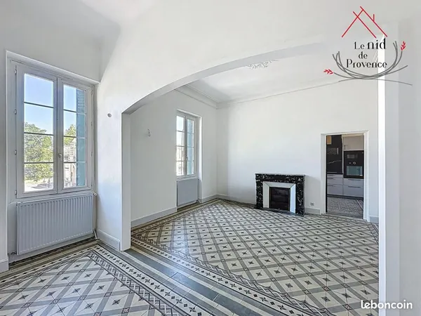 Propriété 8 pièces 192 m² 