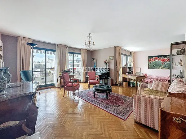 Appartement 5 pièces 119 m² 