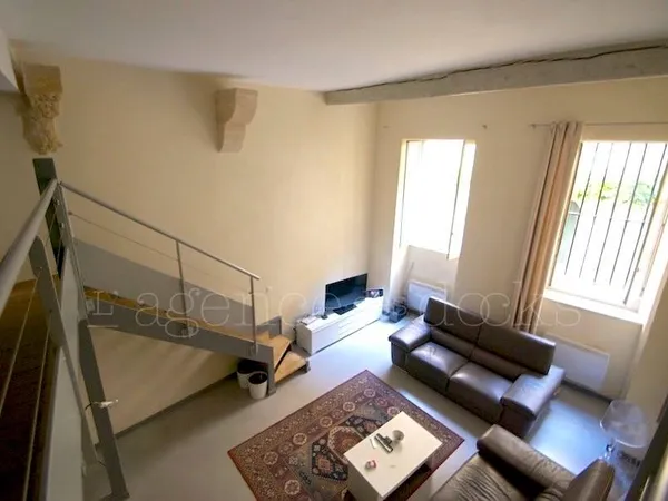 A vendre BORDEAUX St PAUL -BORDEAUX CENTRE HISTORIQUE - VASTE APPARTEMENT CONTEMPORAIN SUPERBE 
