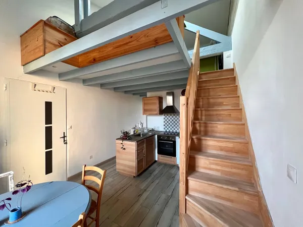 Mini duplex de charme, Bordeaux Sacré-Coeur, 1 ch & 1 bureau 