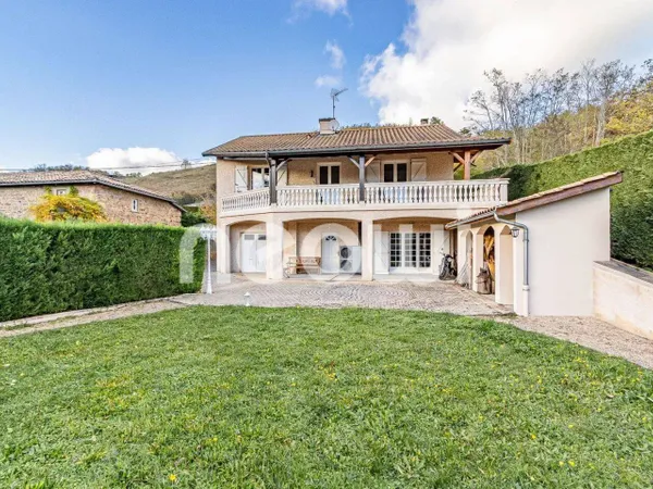 Maison 5 pièces 194 m² 