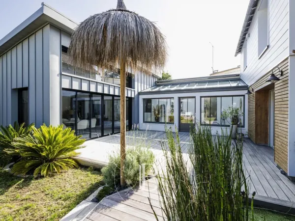SAINT BREVIN LES PINS - Villa entièrement rénovée 