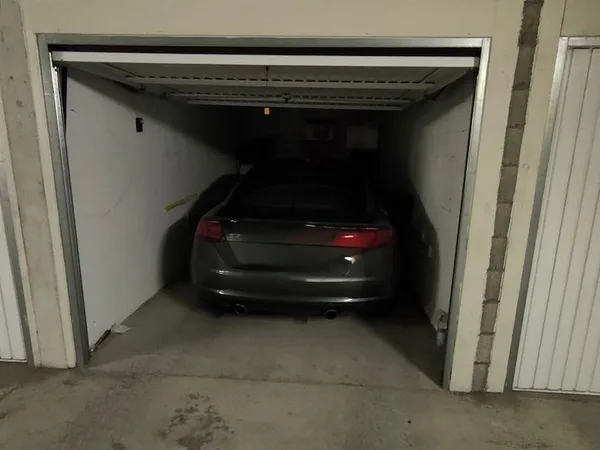 LE CAP D'AGDE: LES FALAISES: GARAGE + T2-CABINE /loggia, Piscine, ascenseur 