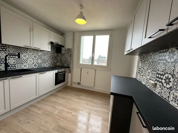Location appartement t3 lumineux refait a neuf 