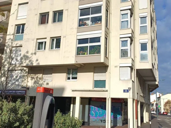 Appartement 4 pièces 63 m² 