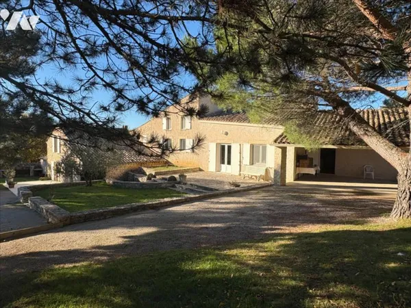 Maison 7 pièces 245 m² 