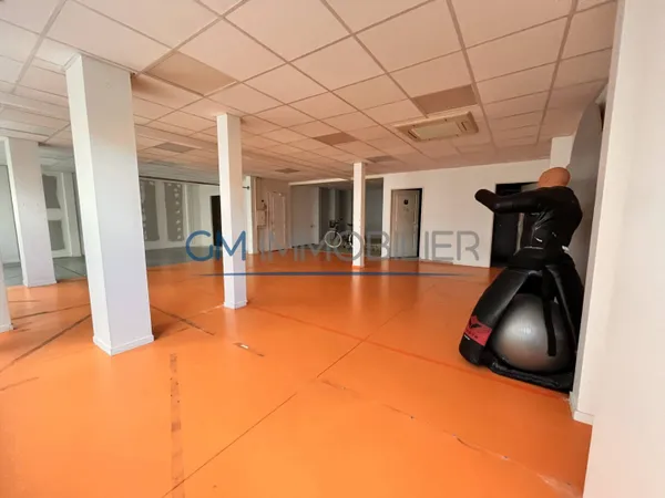 Local commercial 