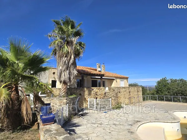 Villa 5 pièces 164 m² 