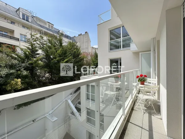 Studio 1 pièce 30 m² 