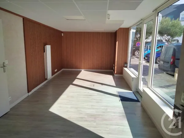 Local 2 pièces 40 m²