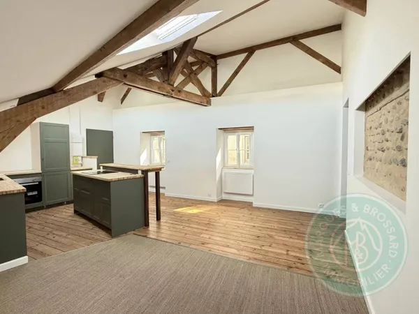 Appartement 4 pièces 82 m² 