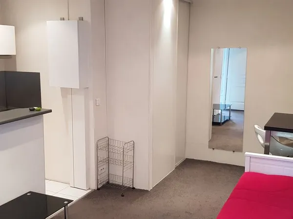 Pour etudiant .studio [URL masquée pour votre sécurité] parmentier 94200 ivry sur seine 