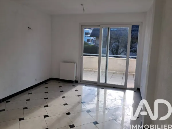 Appartement 3 pièces 84 m² 