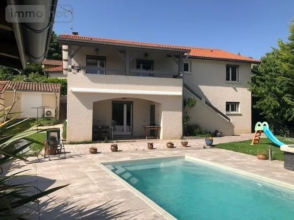 Maison 7 pièces 194 m² 