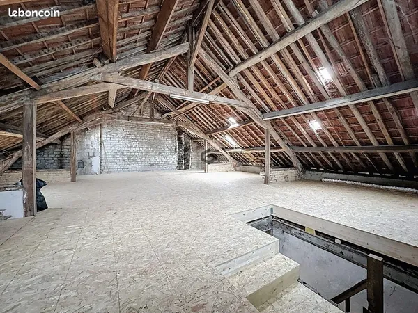 Parking/Garage/Box 93 m² 