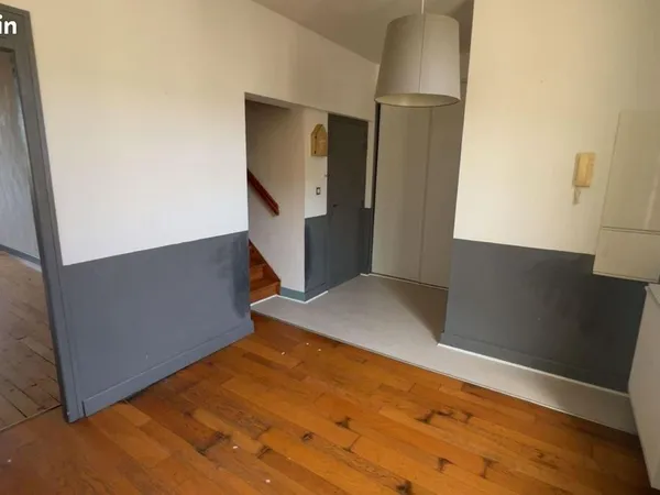 Appartement 4 pièces 1 112 m² 