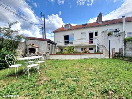 Maison 6 pièces 145 m² 