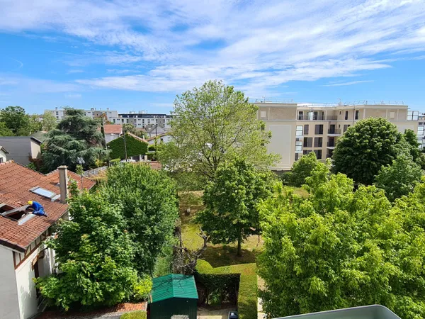 Appartement 2 pièces 47,24 m2 - Bon état - Dernier Etage 