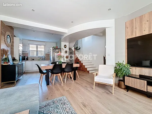 Maison 6 pièces 105 m² 