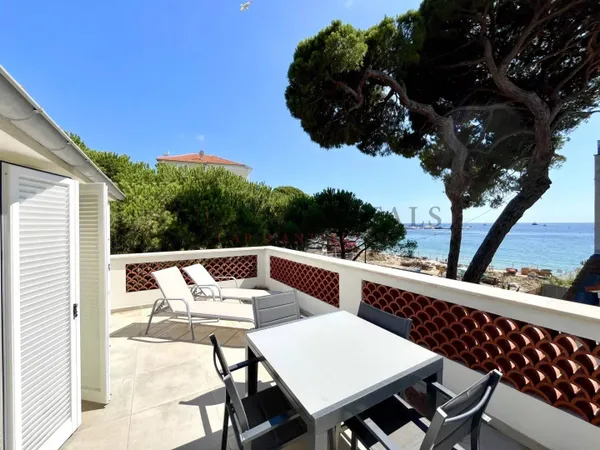 Maison 4 pièces 204 m² 