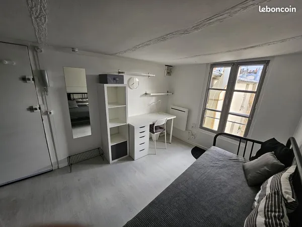 Versailles, studio meublé 13 m², idéal étudiant 