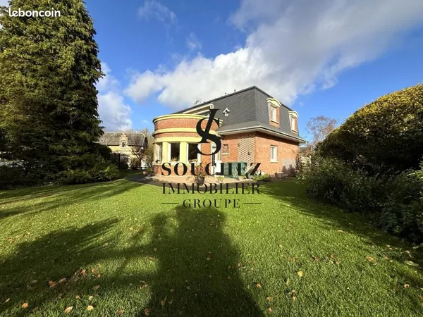 Maison 6 pièces 145 m² 