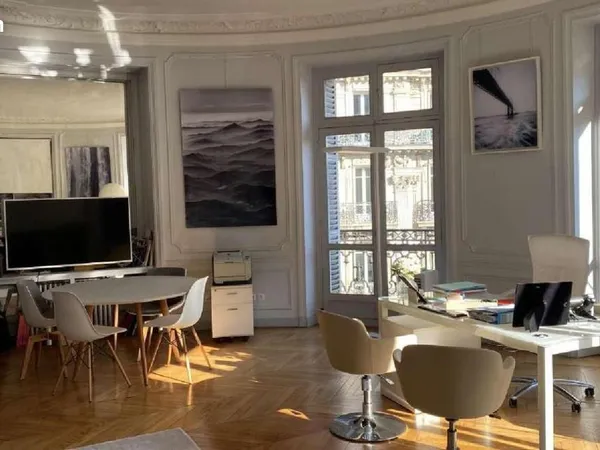 Bureaux 80 m² 