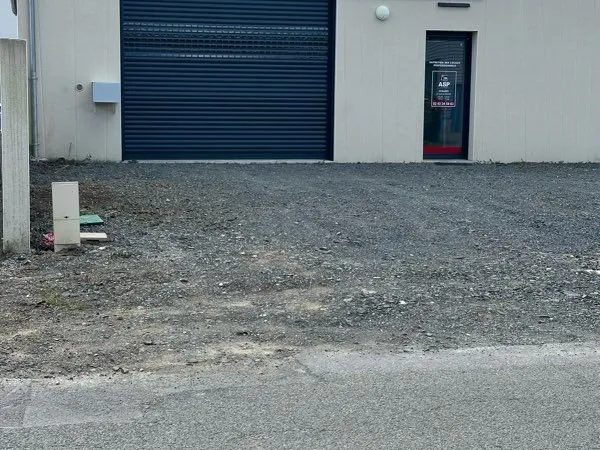Local d'activité 180 m2