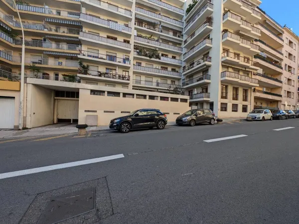 Parking 10 m² 