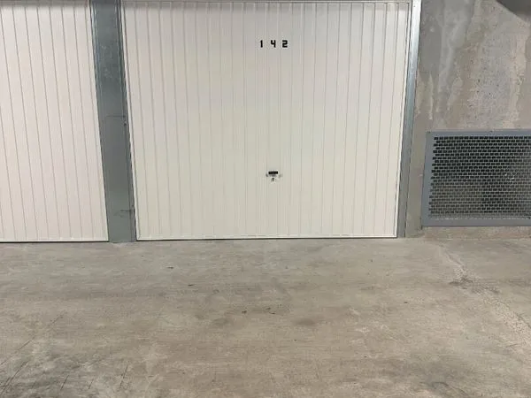 Parking/box SAINT GENIS POUILLY 