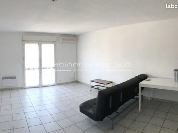 Studio 1 pièce 32 m² 