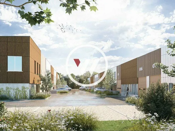 Local d'activité 4 472 m² 