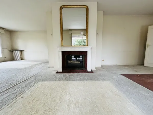Appartement de 5 pièces principales 
