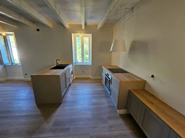 Loue appartement meublé 2 chambres entièrement refait à neuf 
