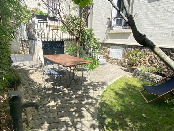 Appartement charmant Paris 2/3 pièces 43.1 m2 + 40m2 de jardin privatif 
