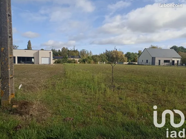 Terrain 1387 m² Huismes 