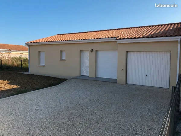 Maison récente Climatisée 3 chambres + Garage 