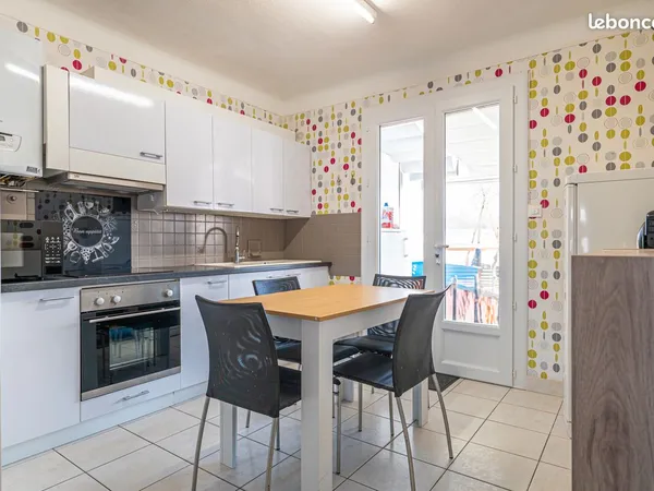 LOUE MAISON AU MANS Quartier La Madeleine 
