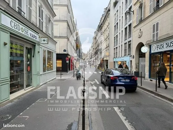Boutique 51 m² 