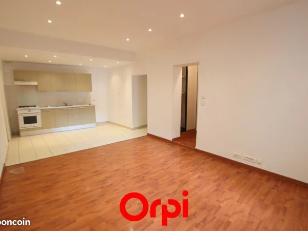 Appartement 1 pièce 48 m² 