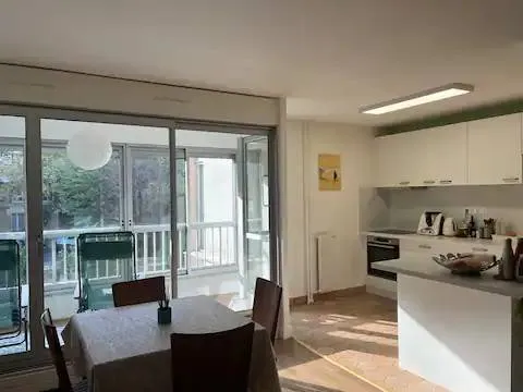 Loue appartement 70m² rénové et au calme à Vincennes 
