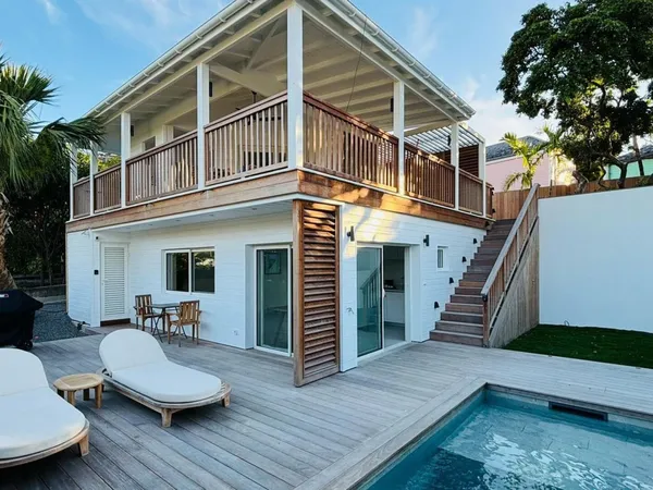 Boutique Vente Saint-Jean-de-Barrou 4p 80m² 3300000€