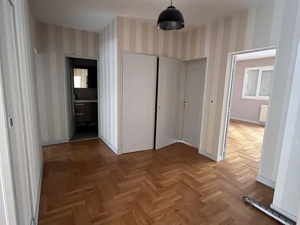Appartement 4 pièces 83 m² 