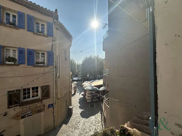 Fonds de commerce 4 pièces 220 m² 