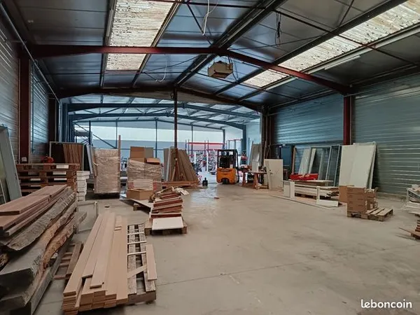 Bureaux 660 m² 