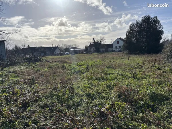 Terrain 2335 m² Étroussat 