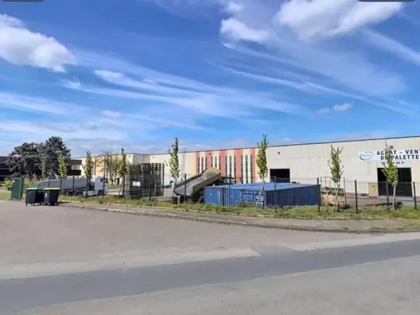 Local d'activité 1125 m² 